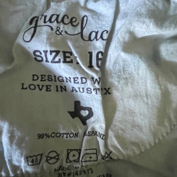 Grace & Lace non distressed girlfriend jeans size 16 - Picture 4 of 6
